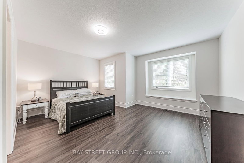 241 Jarrett Milton,ON L9T 7A1 — Photo 38