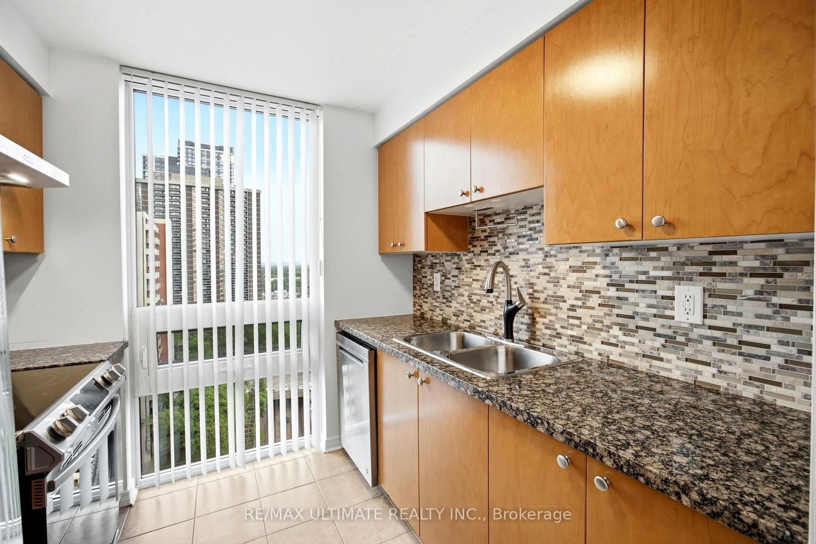 3 Michael Power Place • #1603 • Toronto, ON photo 10