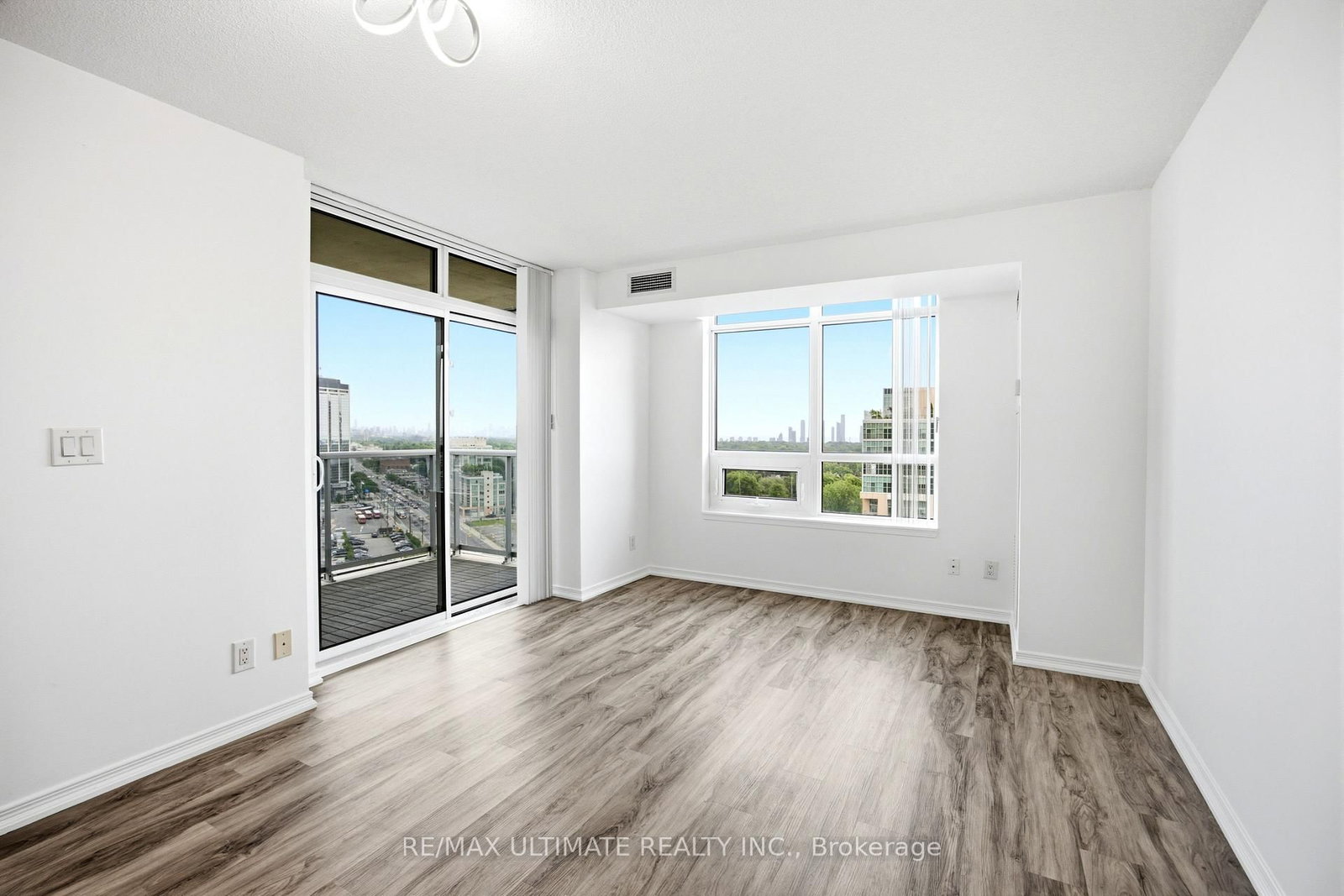 3 Michael Power Place • #1603 • Toronto, ON photo 12