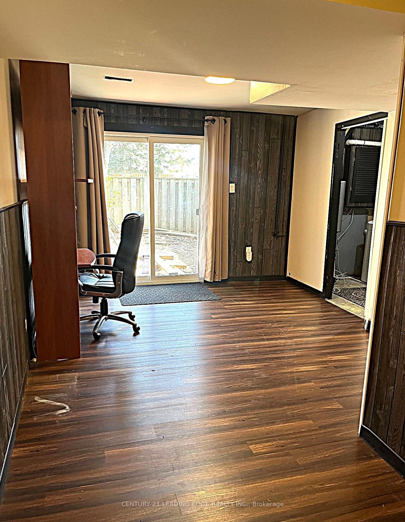 2 Carleton Place, Unit 2