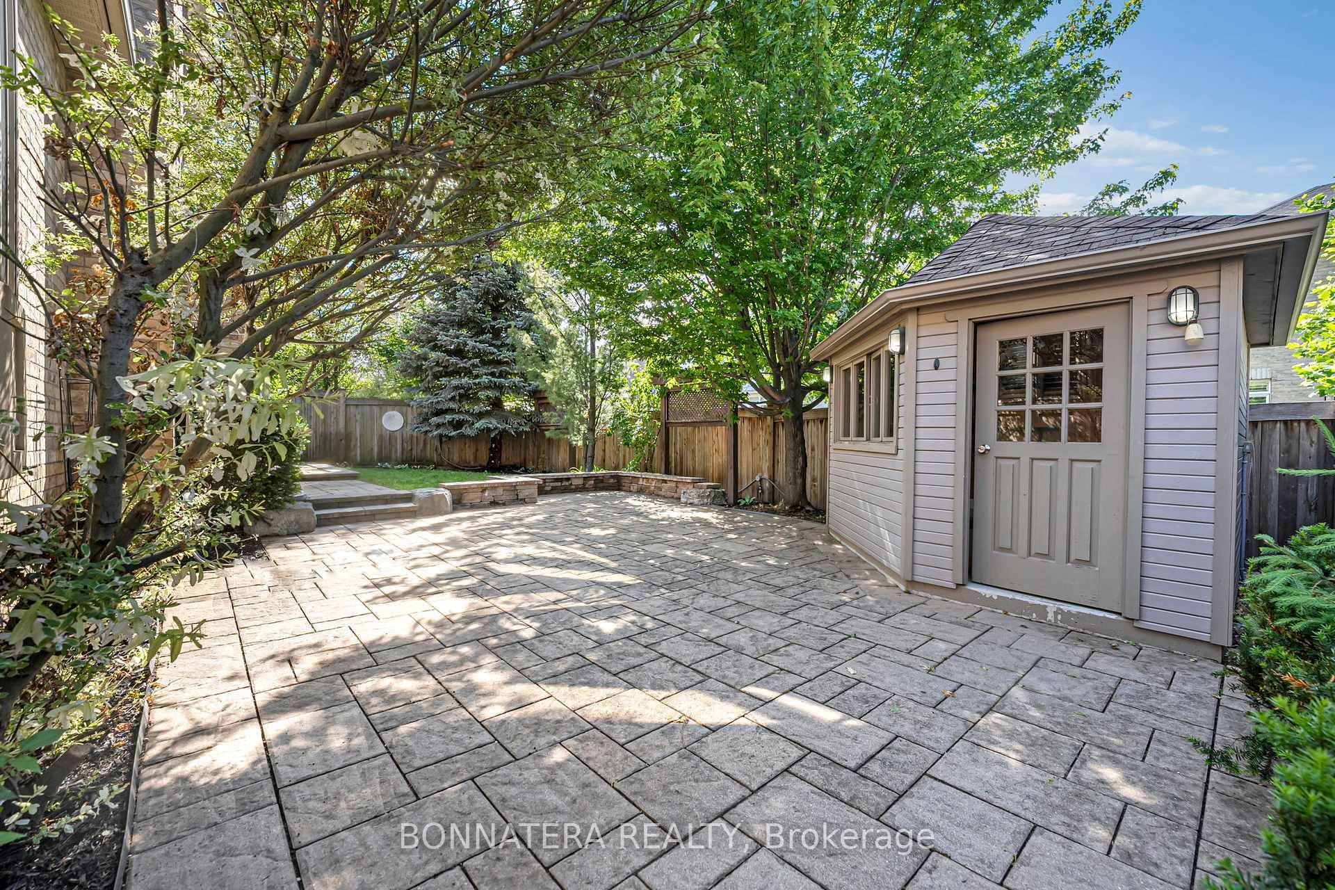3161 Saddleworth Crescent