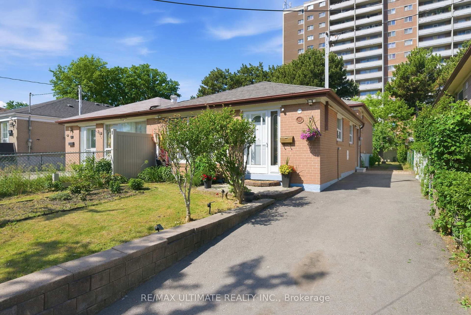 Property at 48 Venetian