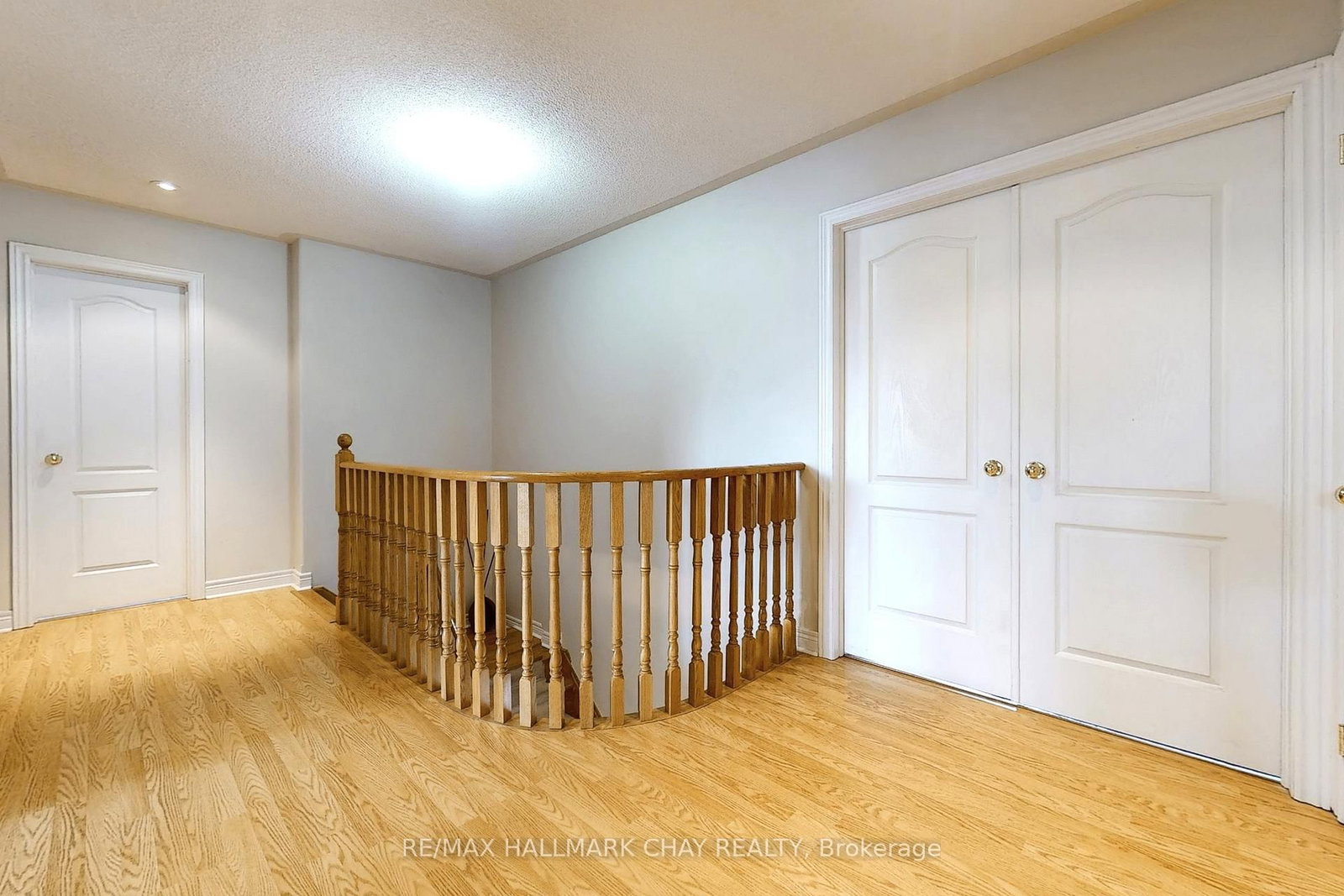 76 Cobblestone Court • Brampton, ON photo 18