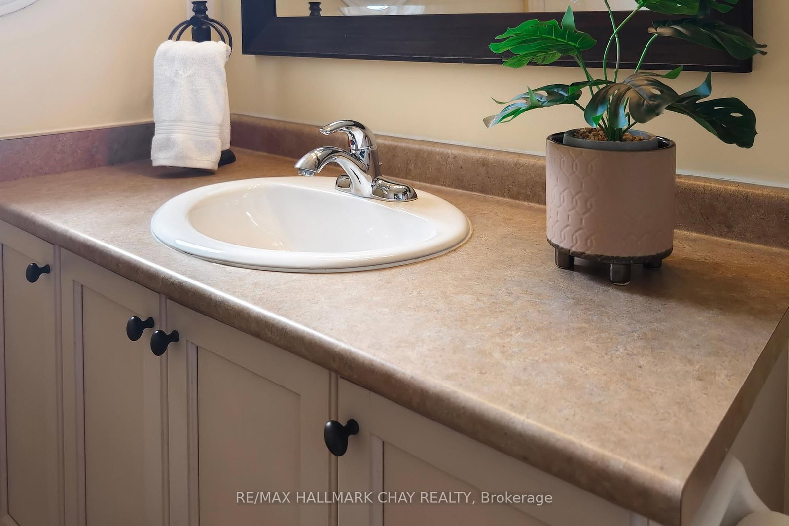 76 Cobblestone Court • Brampton, ON photo 32