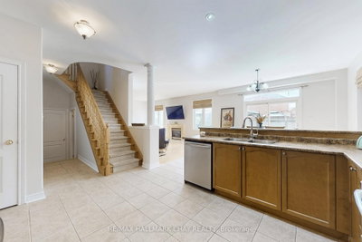 76 Cobblestone Court • Brampton, ON photo 8