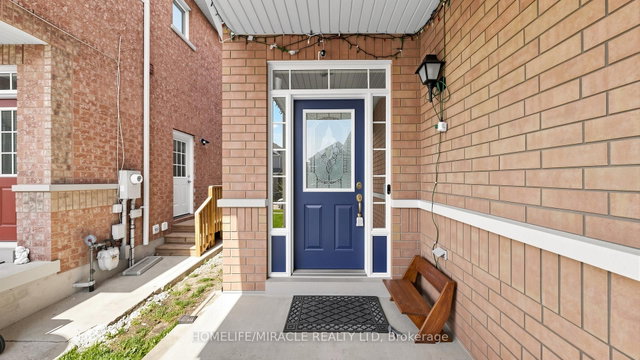 66 Rocky Point Crescent
