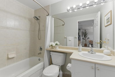 6720 Glen Erin Mississauga,ON L5N 3K8 — Photo 15