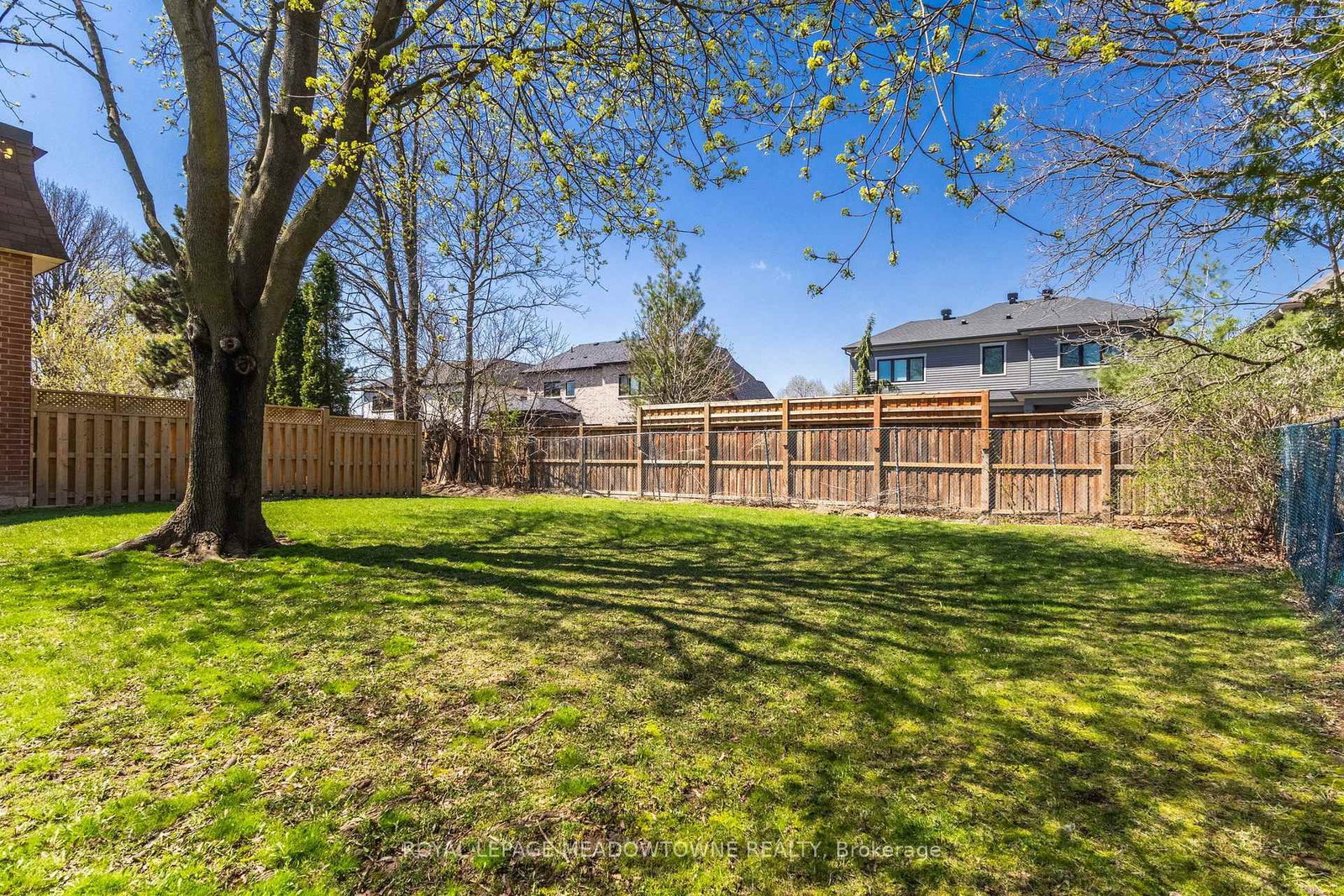 235 Bronte Street • #43 • Milton, ON photo 34