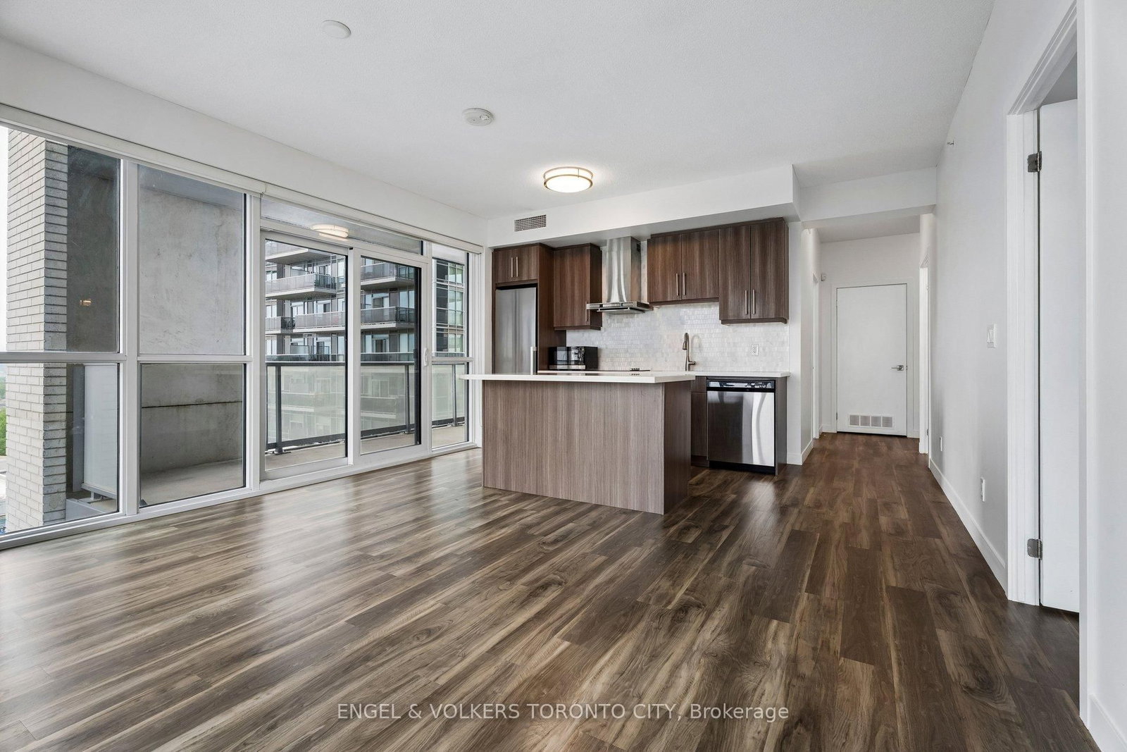 2087 Fairview Street • #1404 • Burlington, ON photo 15