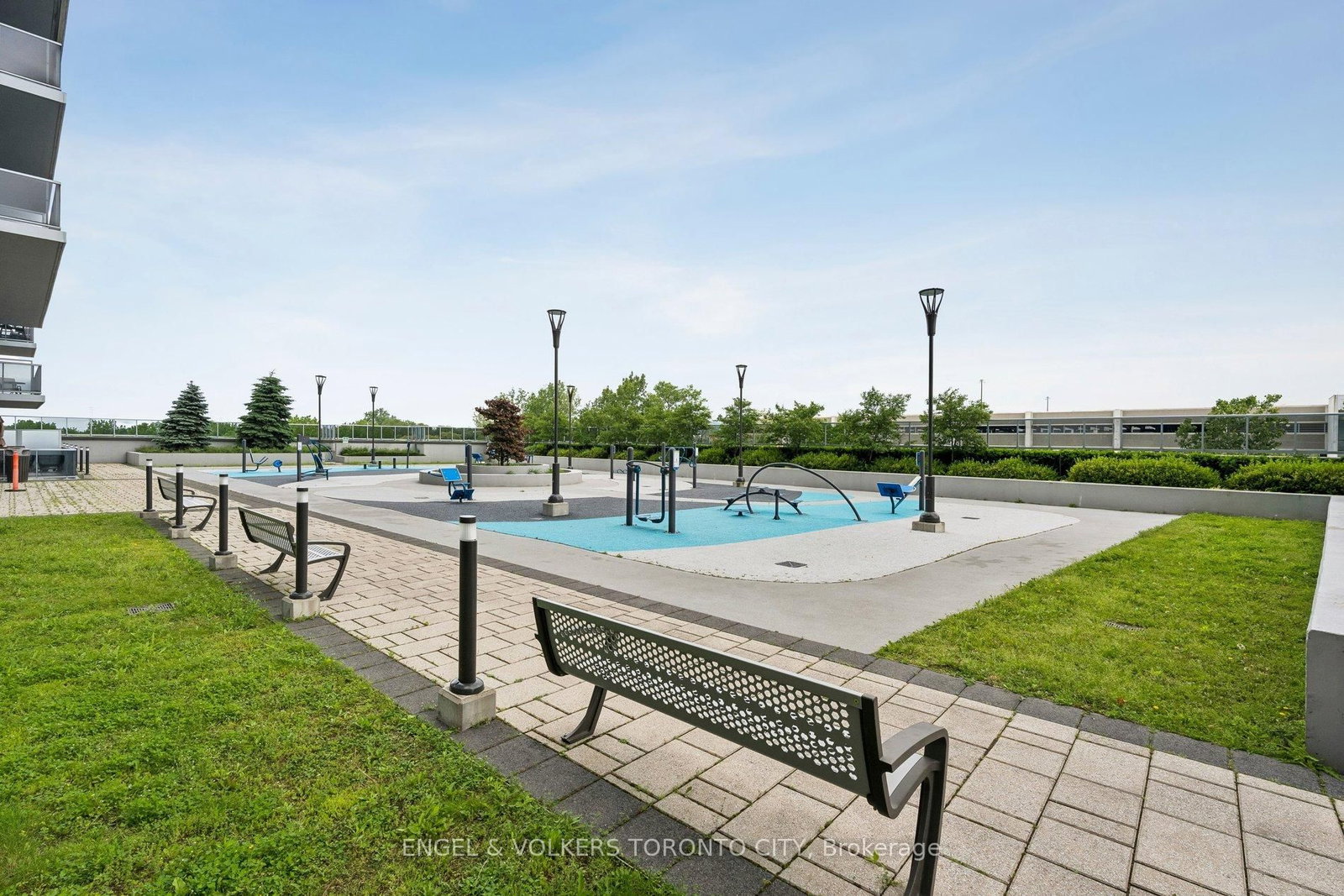 2087 Fairview Street • #1404 • Burlington, ON photo 20