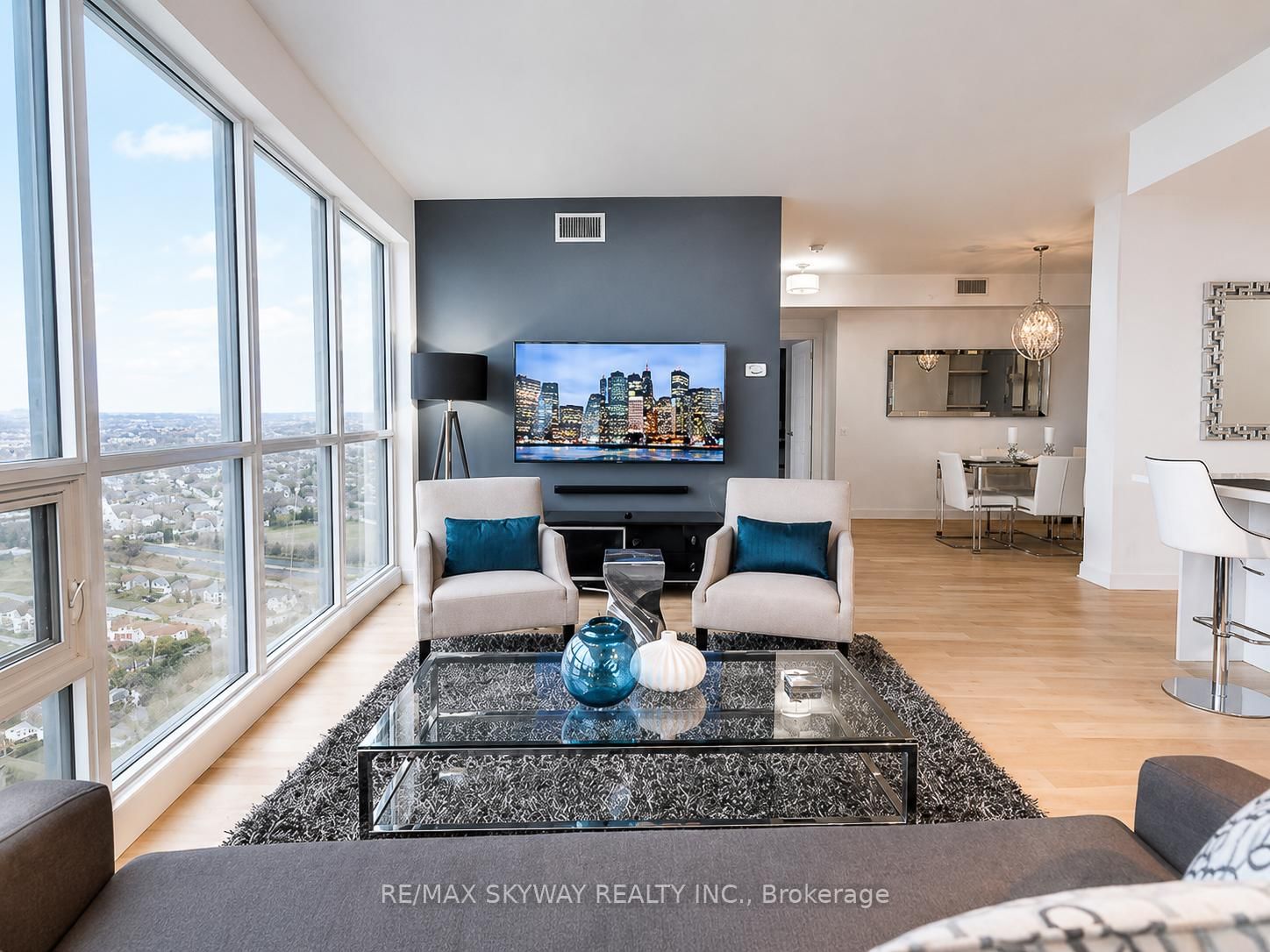 2212 Lakeshore Boulevard W • #Lph03 • Toronto, ON photo 6