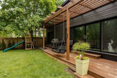 272 Goodram Drive • Burlington, ON photo 9