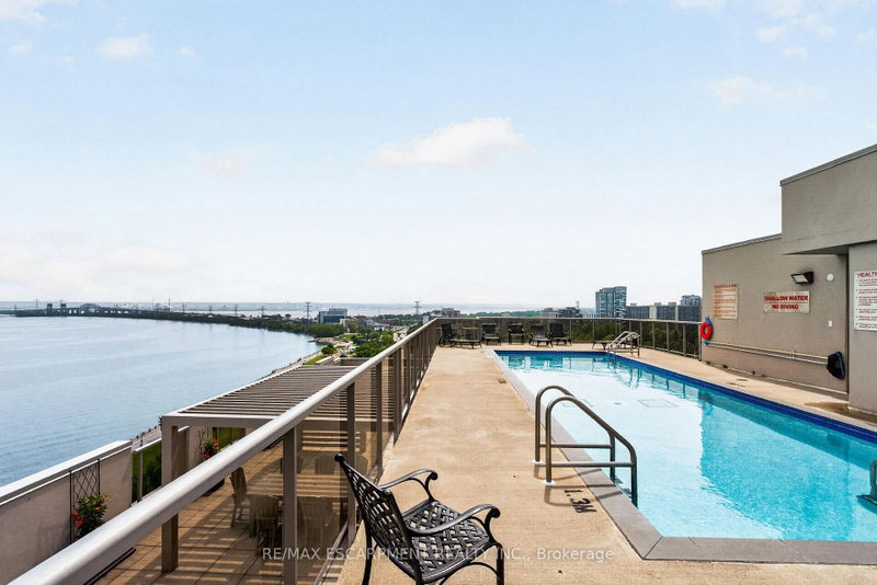 202 - 1477 Lakeshore Road