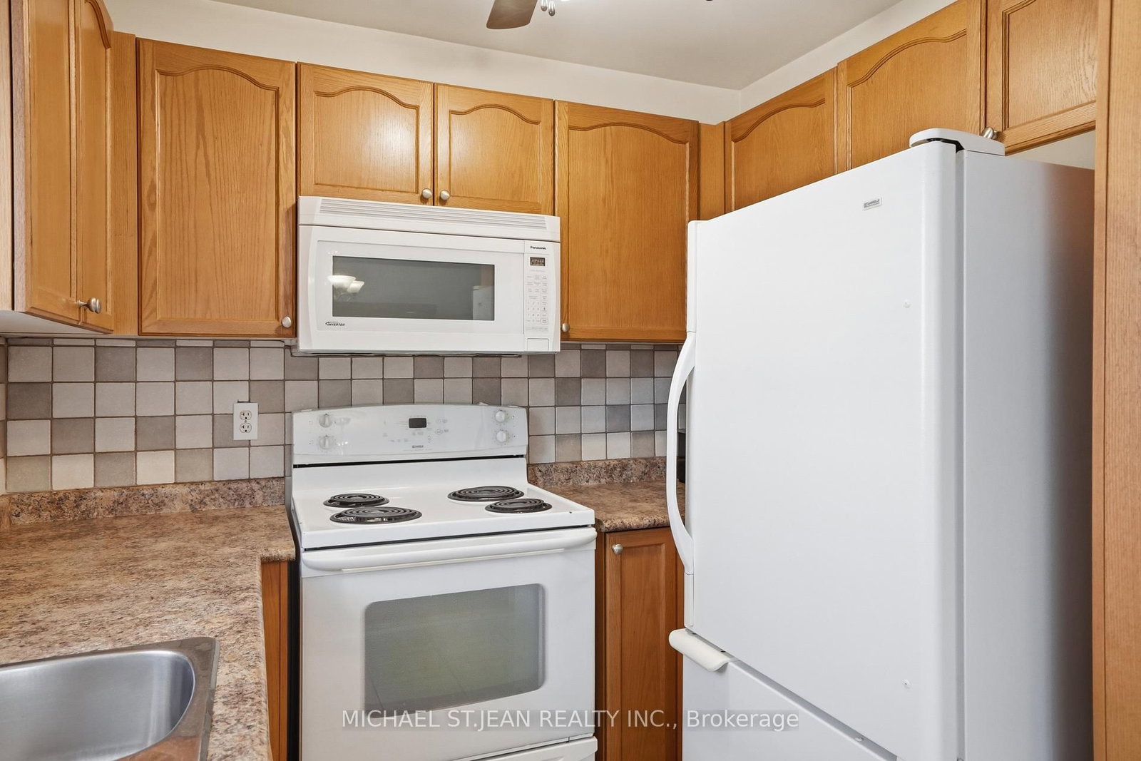 2393 Curtis Road • Burlington, ON photo 14