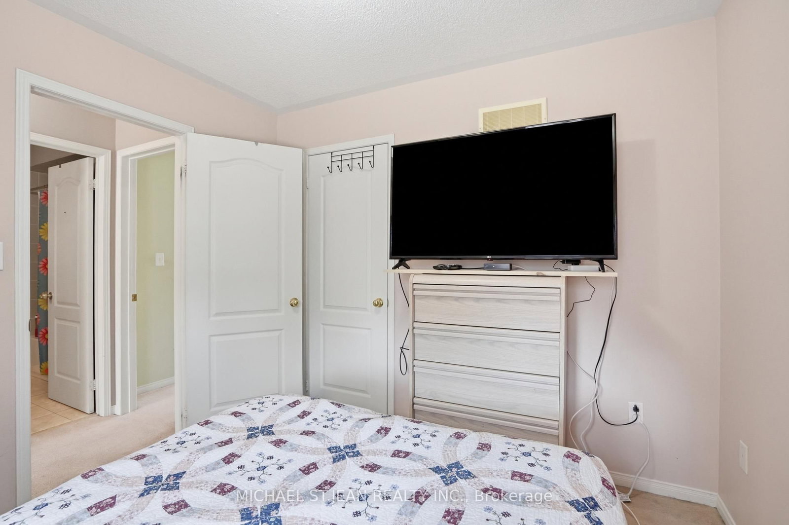2393 Curtis Road • Burlington, ON photo 24