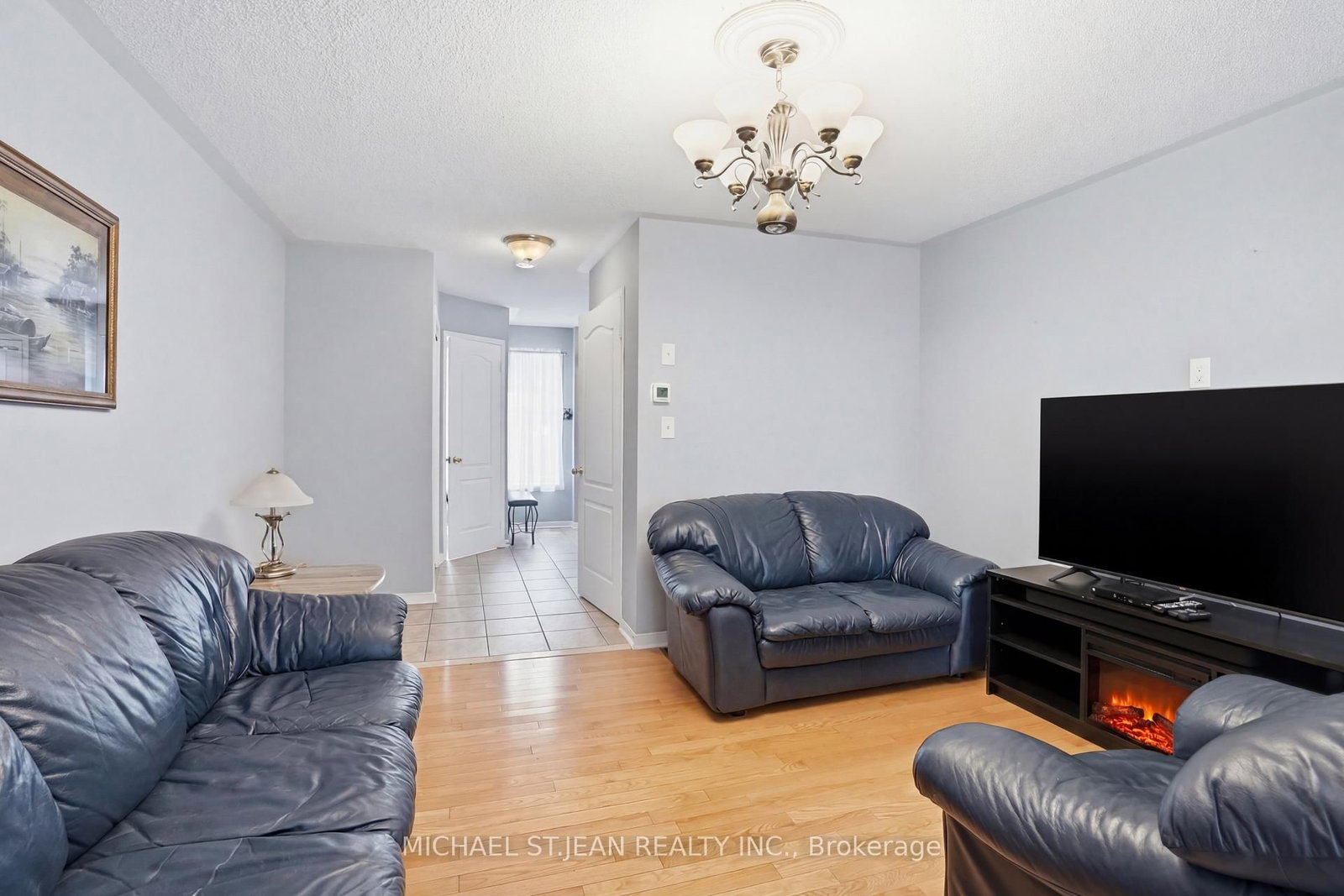 2393 Curtis Road • Burlington, ON photo 8