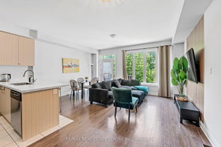 72 Lady Evelyn Crescent