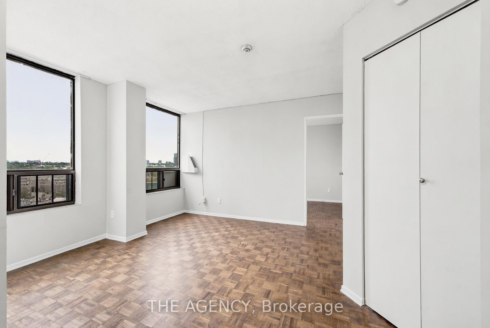 1019B-2360 Dundas Street, Toronto, ON