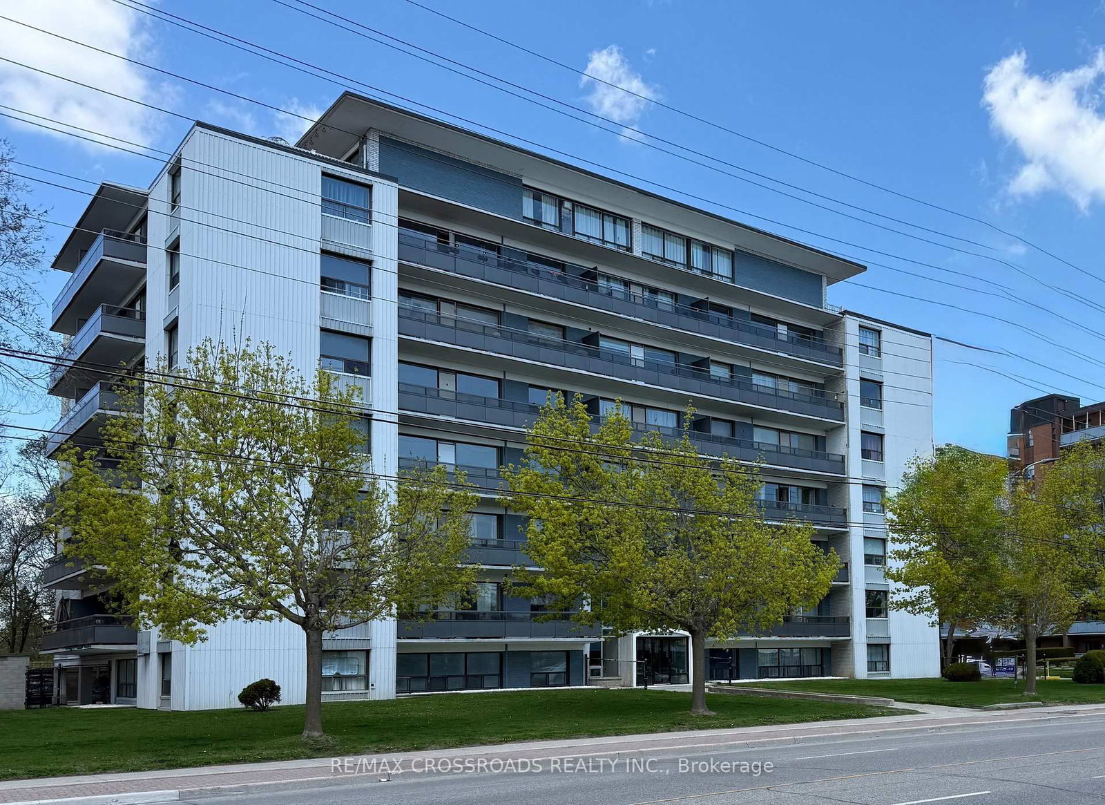 363 Lakeshore Mississauga,ON L5G 1H7