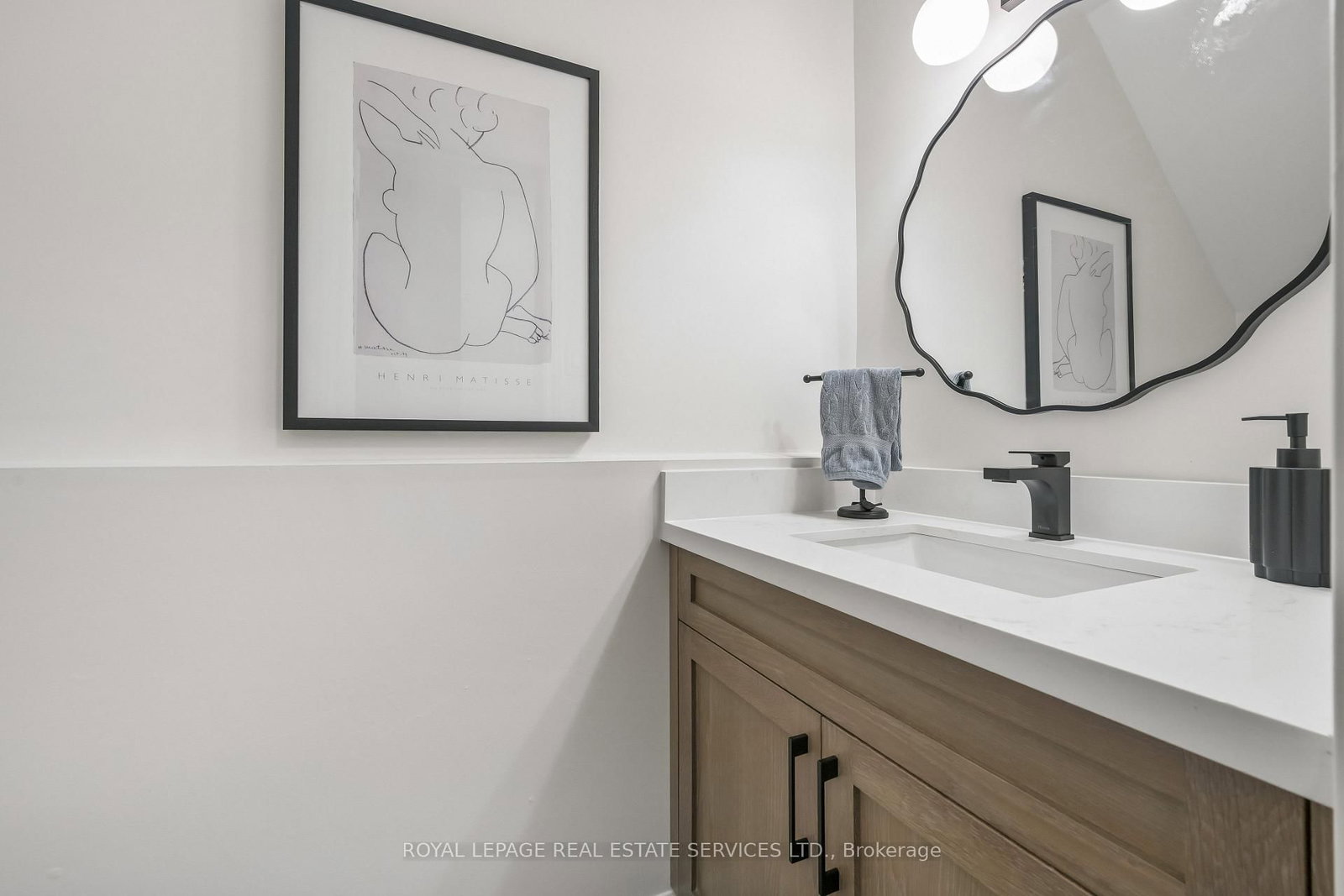 2222 Marine Drive • #1 • Oakville, ON photo 25