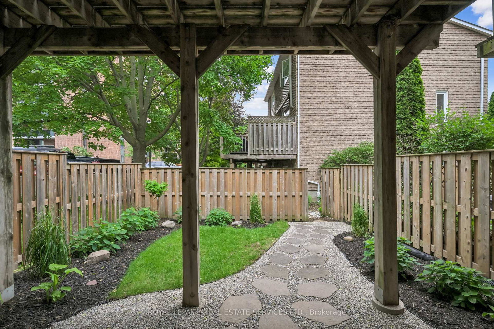 2222 Marine Drive • #1 • Oakville, ON photo 27