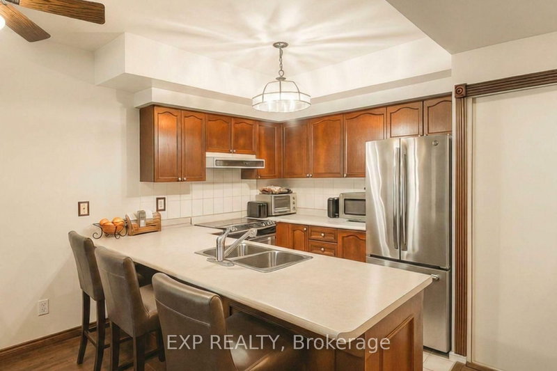 132 - 760 Lawrence Avenue W