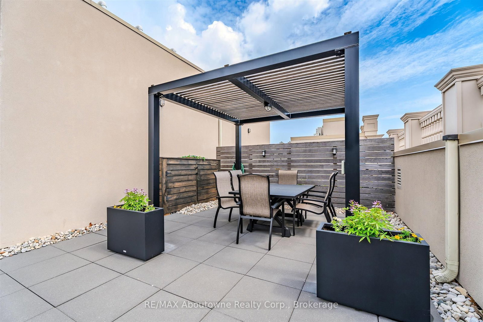 253 Church Street • #402 • Oakville, ON photo 28