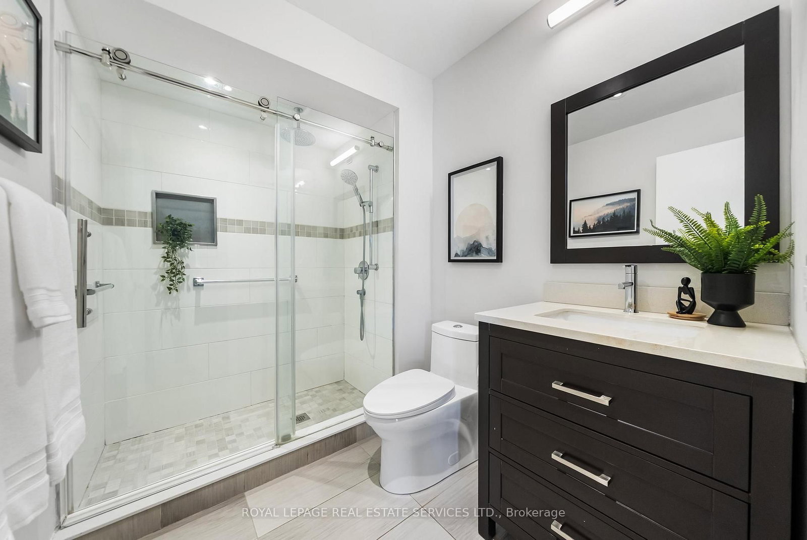 34 John Lindsay Court • Toronto, ON photo 33