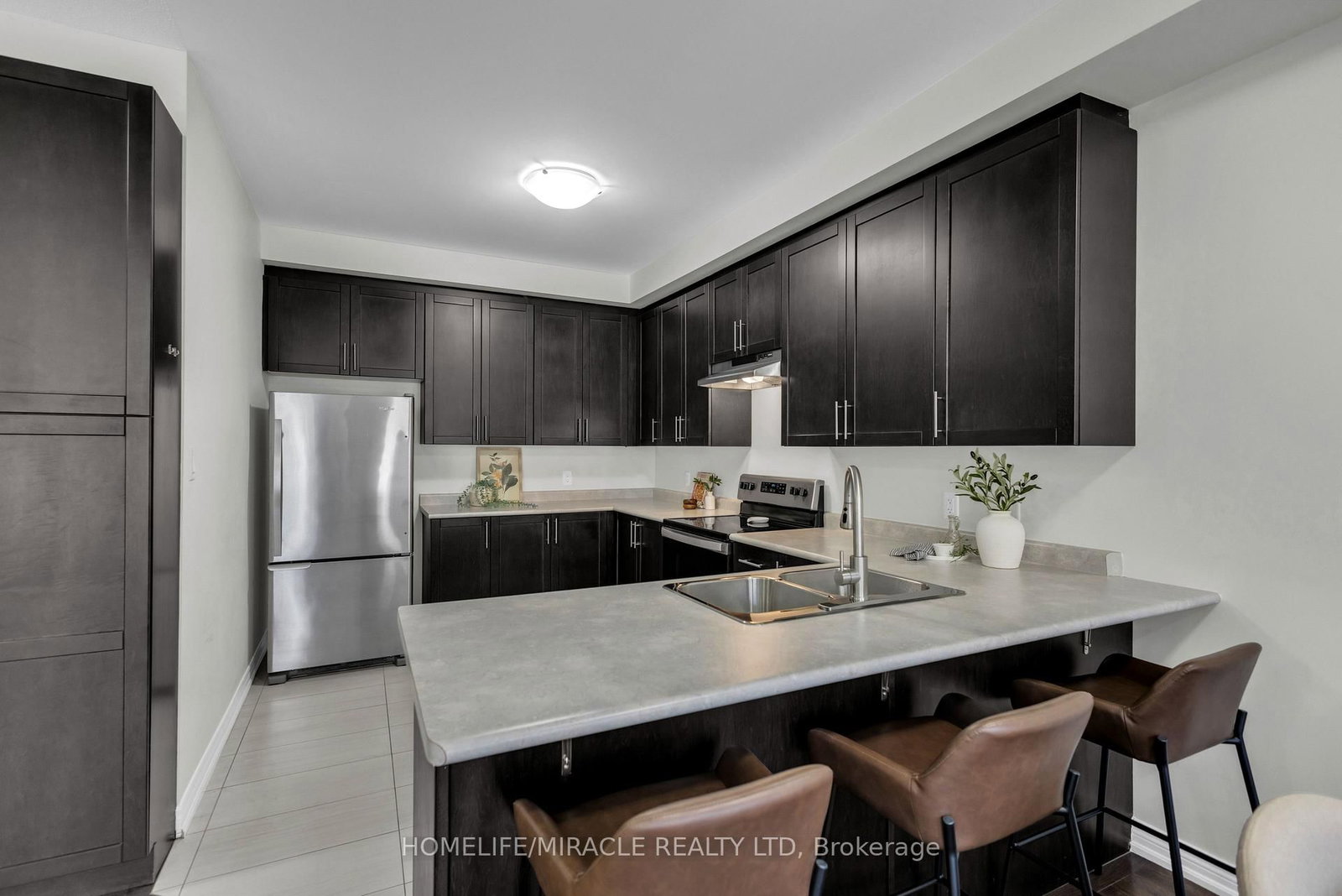 7 Haymarket Drive • Brampton, ON photo 10