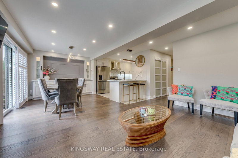 1725 The Chase Mississauga,ON L5M 4N3 — Photo 15