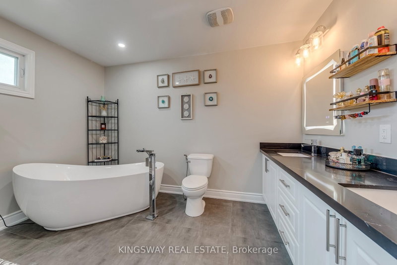 1725 The Chase Mississauga,ON L5M 4N3 — Photo 23