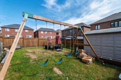 247 Rowe Milton,ON L9T 8E8 — Photo 40