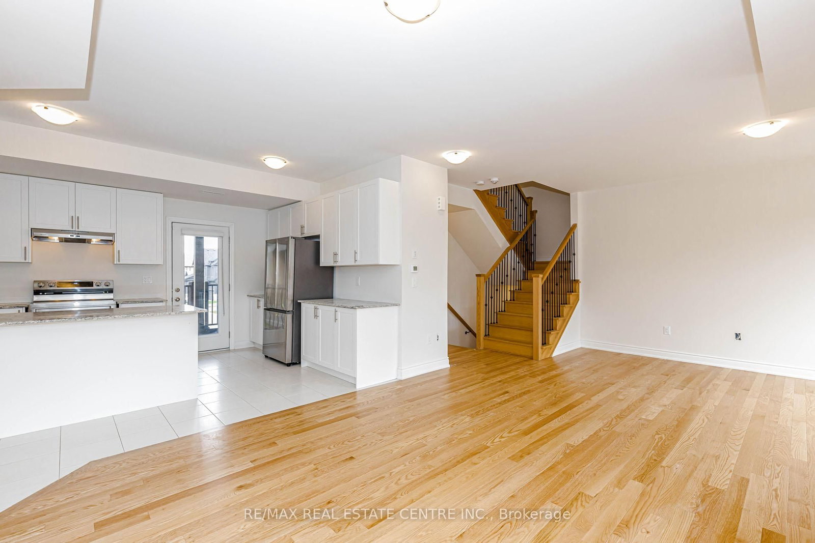 3 Marvin Avenue • Oakville, ON photo 34
