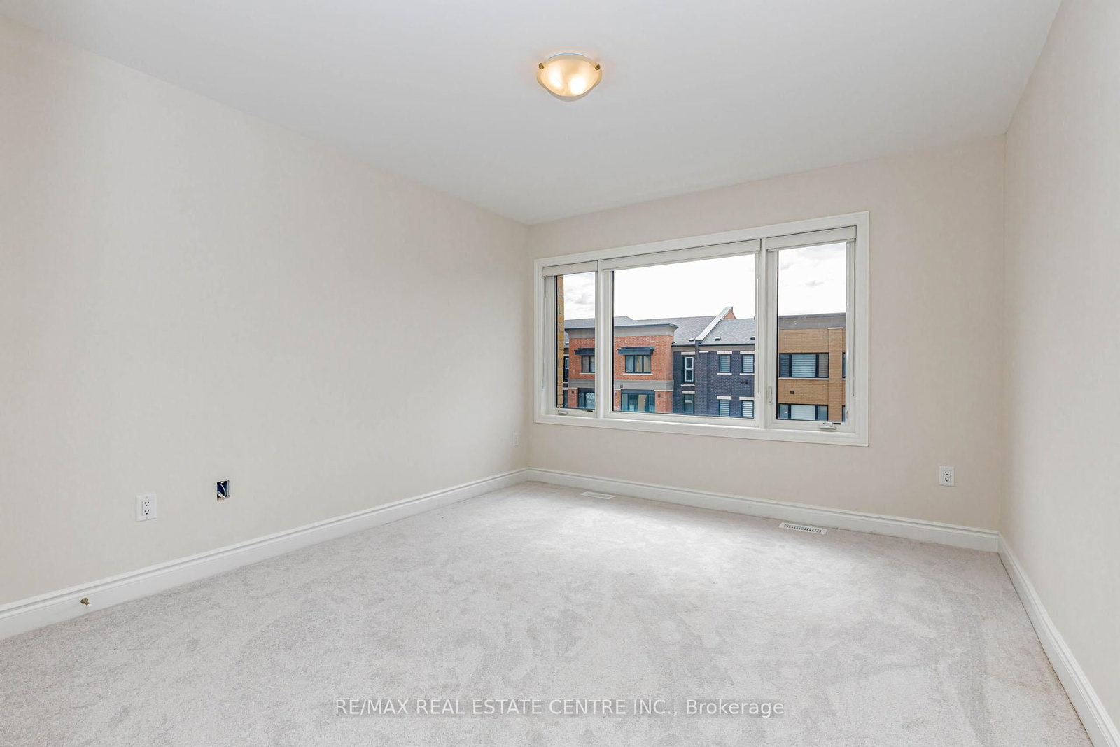 3 Marvin Avenue • Oakville, ON photo 37