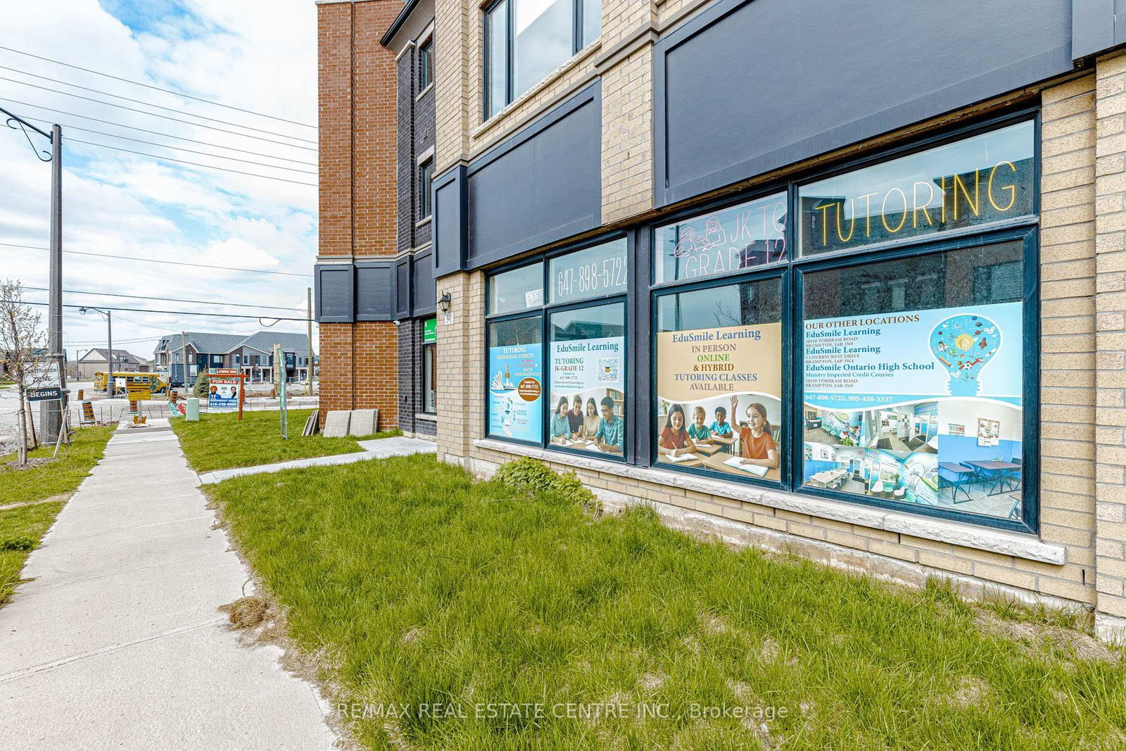 3 Marvin Avenue • Oakville, ON photo 4