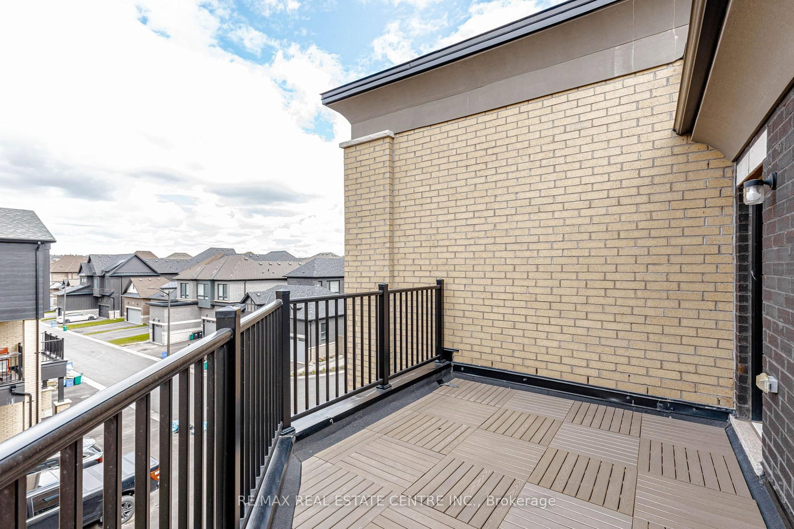 3 Marvin Avenue • Oakville, ON photo 40