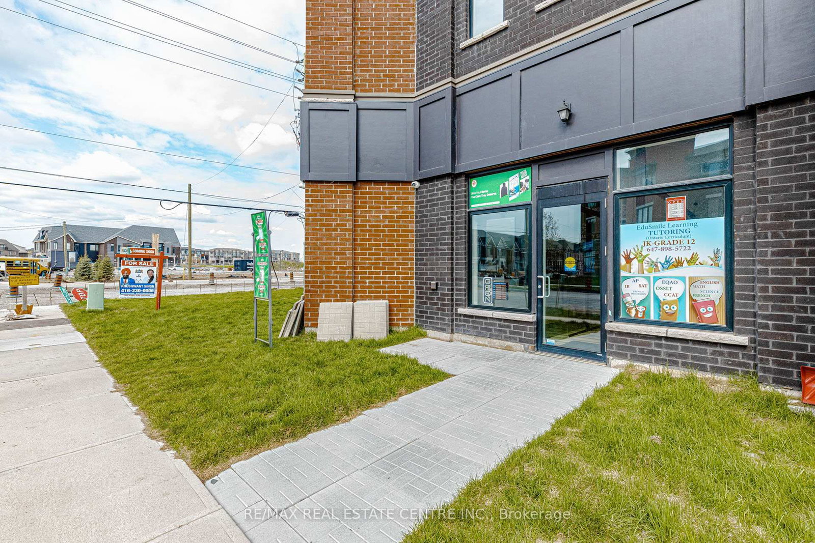 3 Marvin Avenue • Oakville, ON photo 5