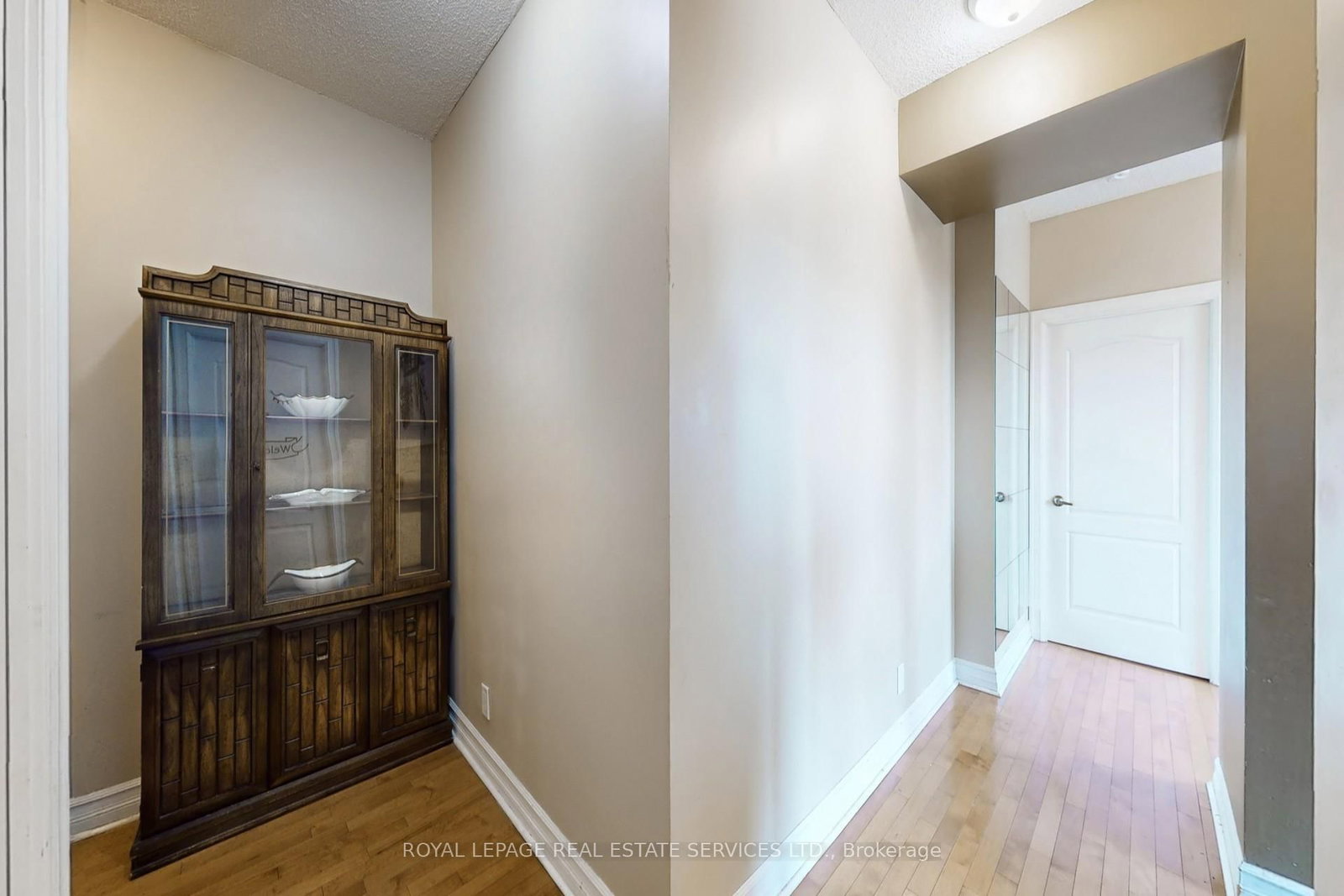 1 Elm Drive W • #2505 • Mississauga, ON photo 9