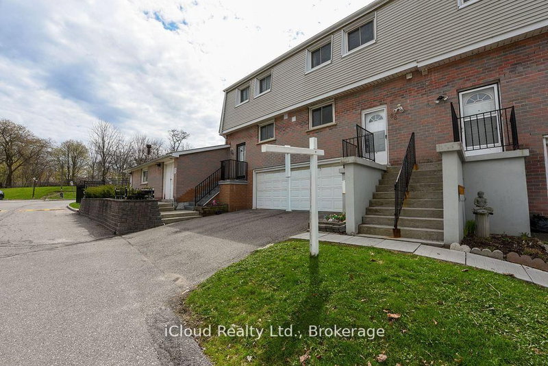 88 - 400 Mississauga Valley Boulevard
