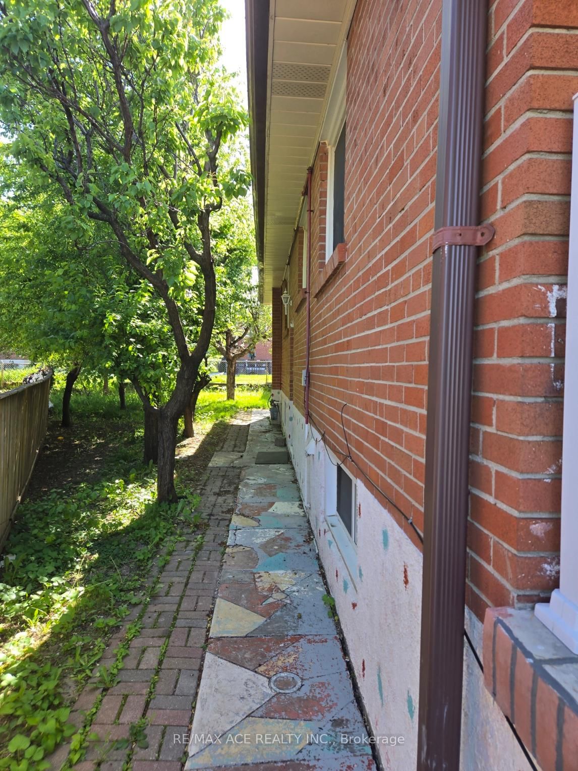 Bsmt-45 Wheelwright Crescent, Toronto, ON, photo 2