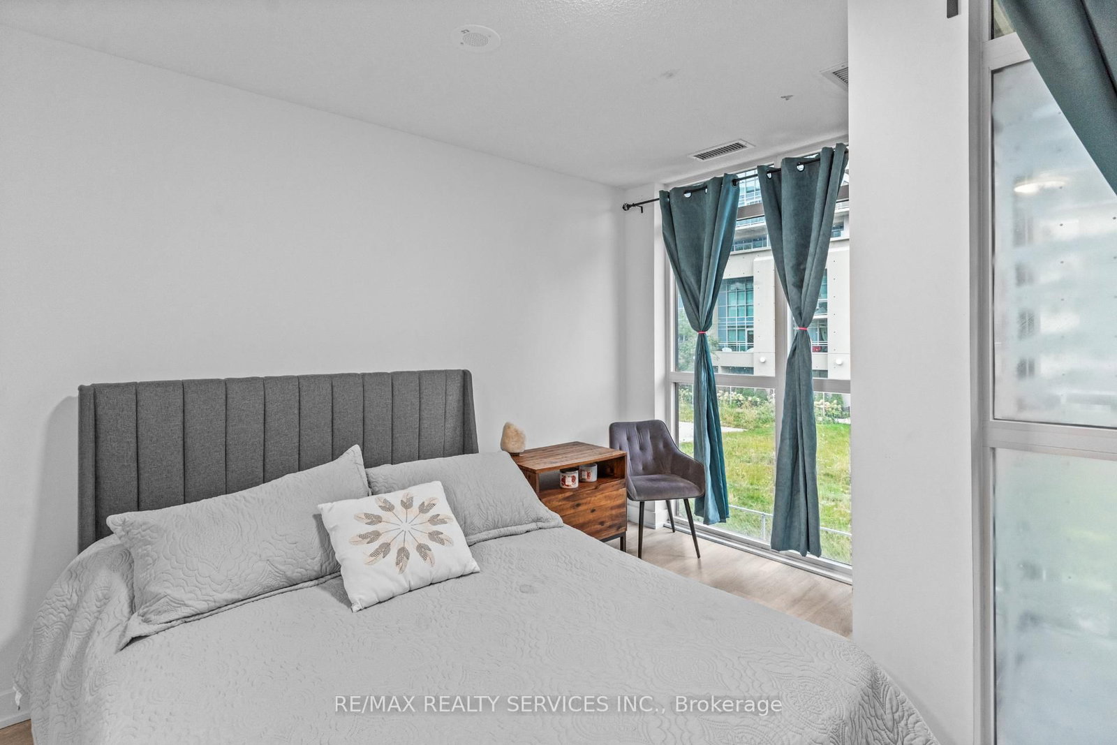 251 Manitoba Street • #115 • Toronto, ON photo 16