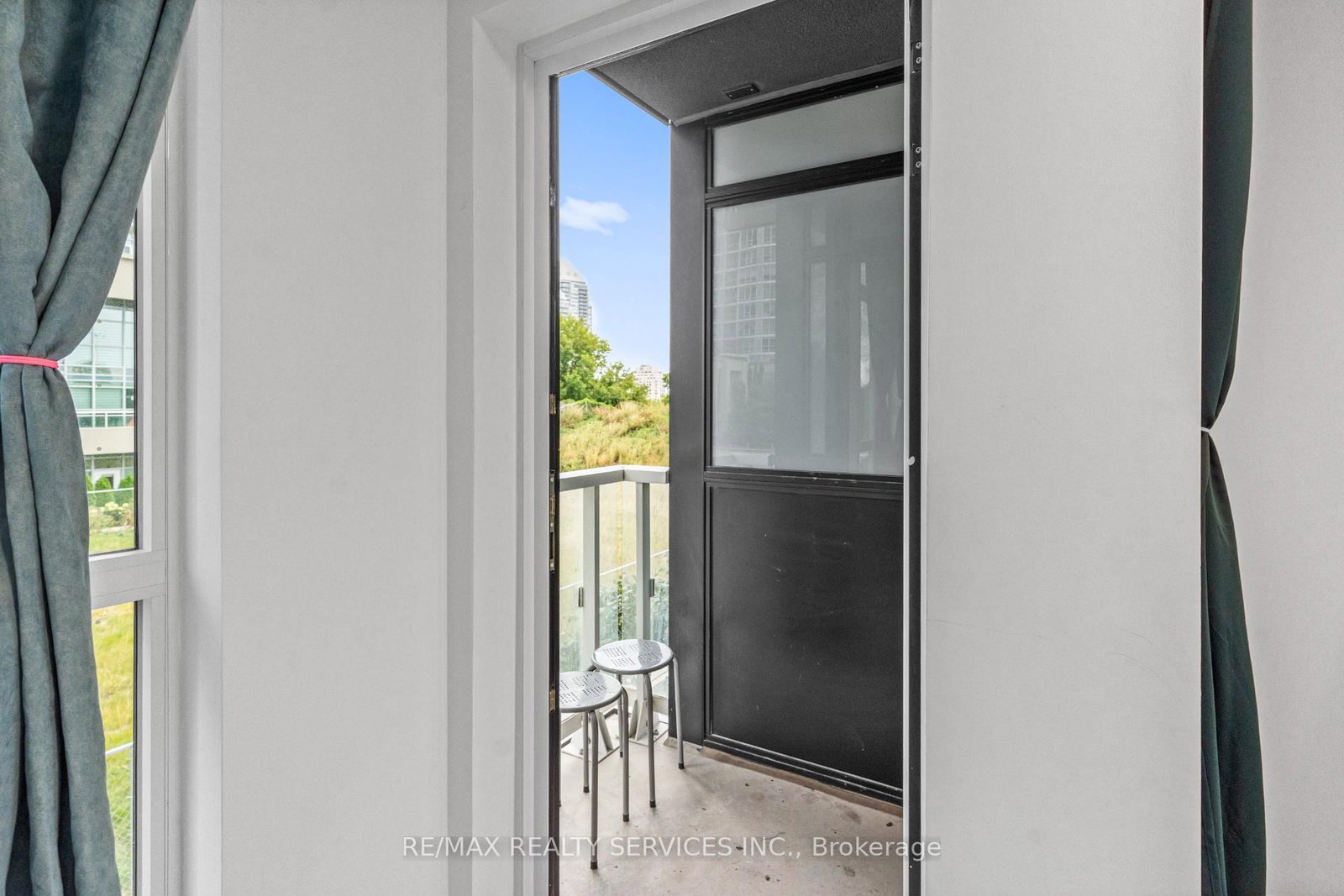 251 Manitoba Street • #115 • Toronto, ON photo 19
