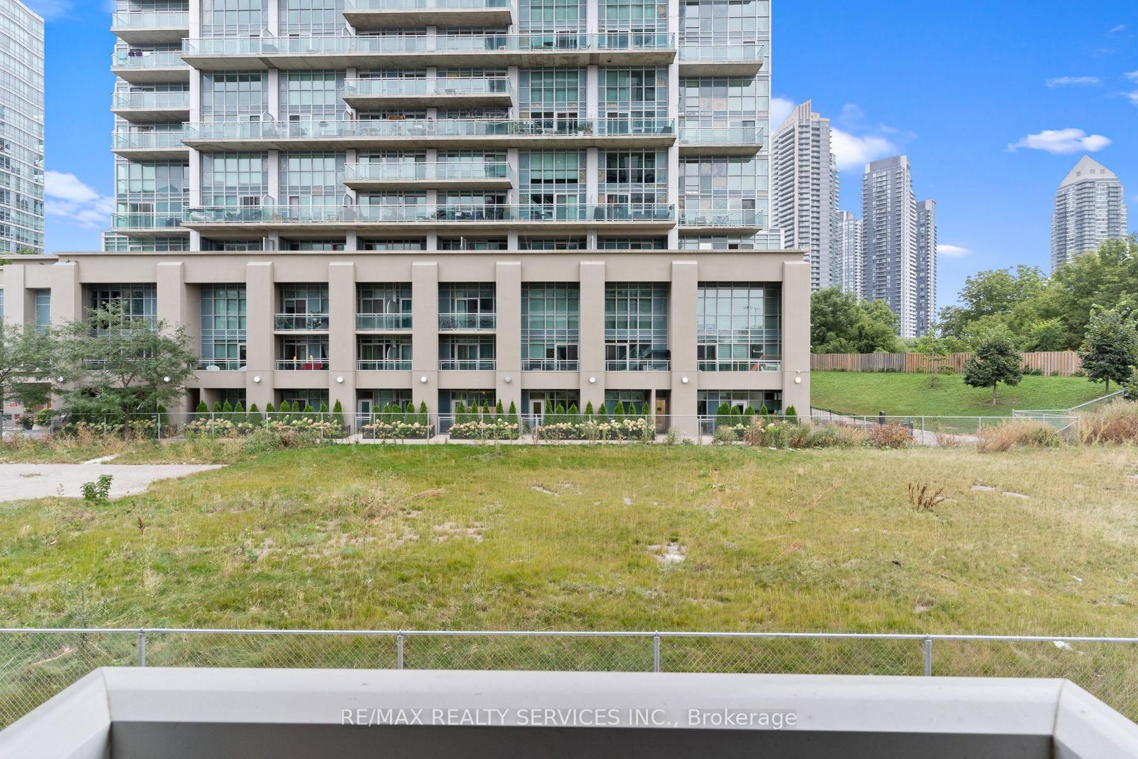 251 Manitoba Street • #115 • Toronto, ON photo 20