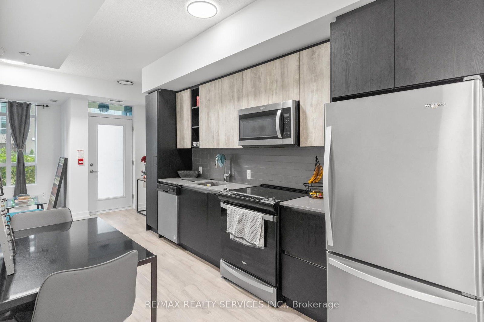 251 Manitoba Street • #115 • Toronto, ON photo 9