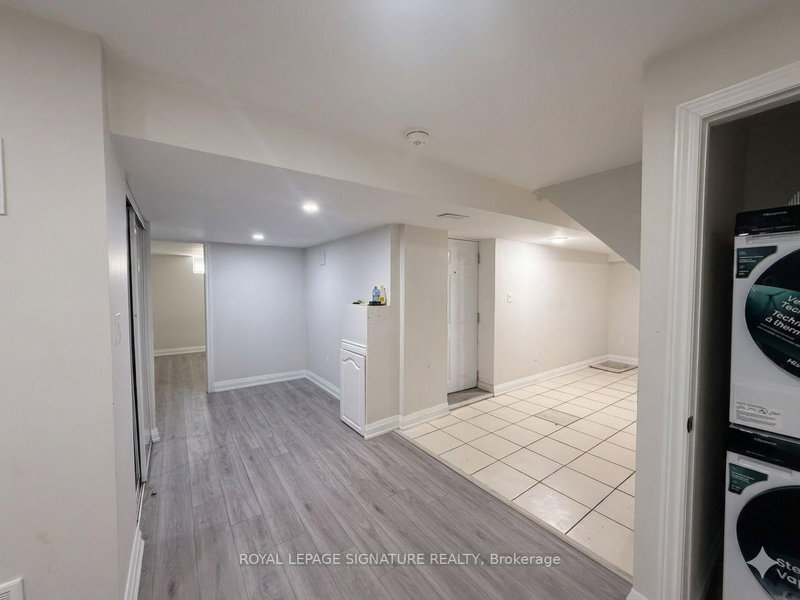 Bsmt - 806 Envoy Drive