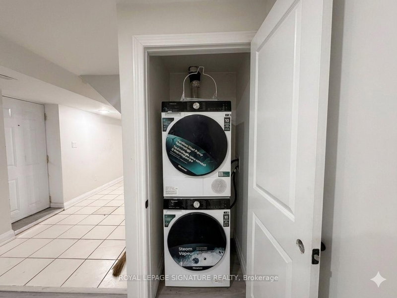 Bsmt - 806 Envoy Drive