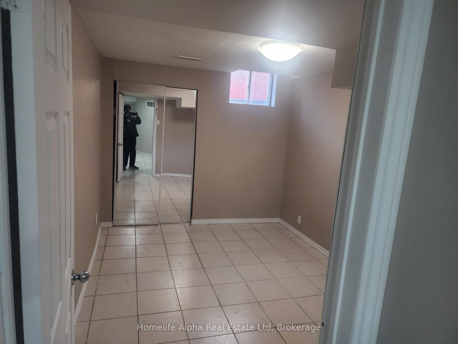 101 Narrow Valley Crescent, Unit BSMNT