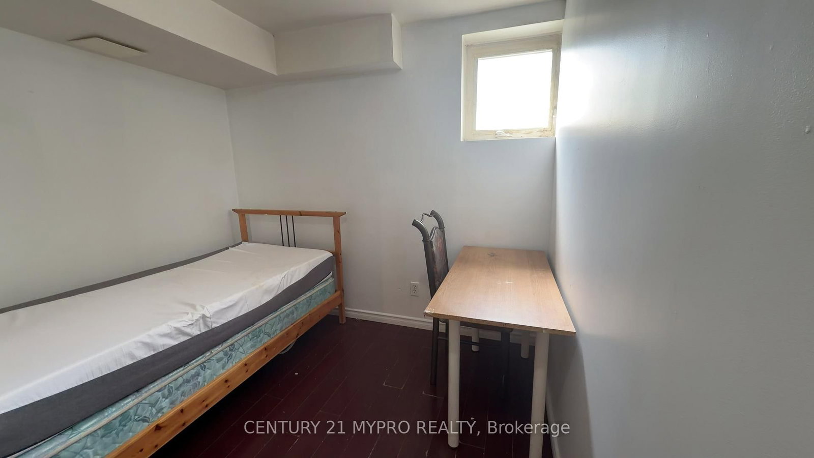 369 Assiniboine Road • Toronto, ON photo 16
