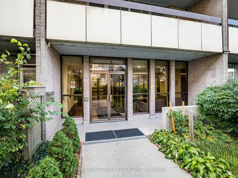 407 - 3625 Lake Shore Boulevard W