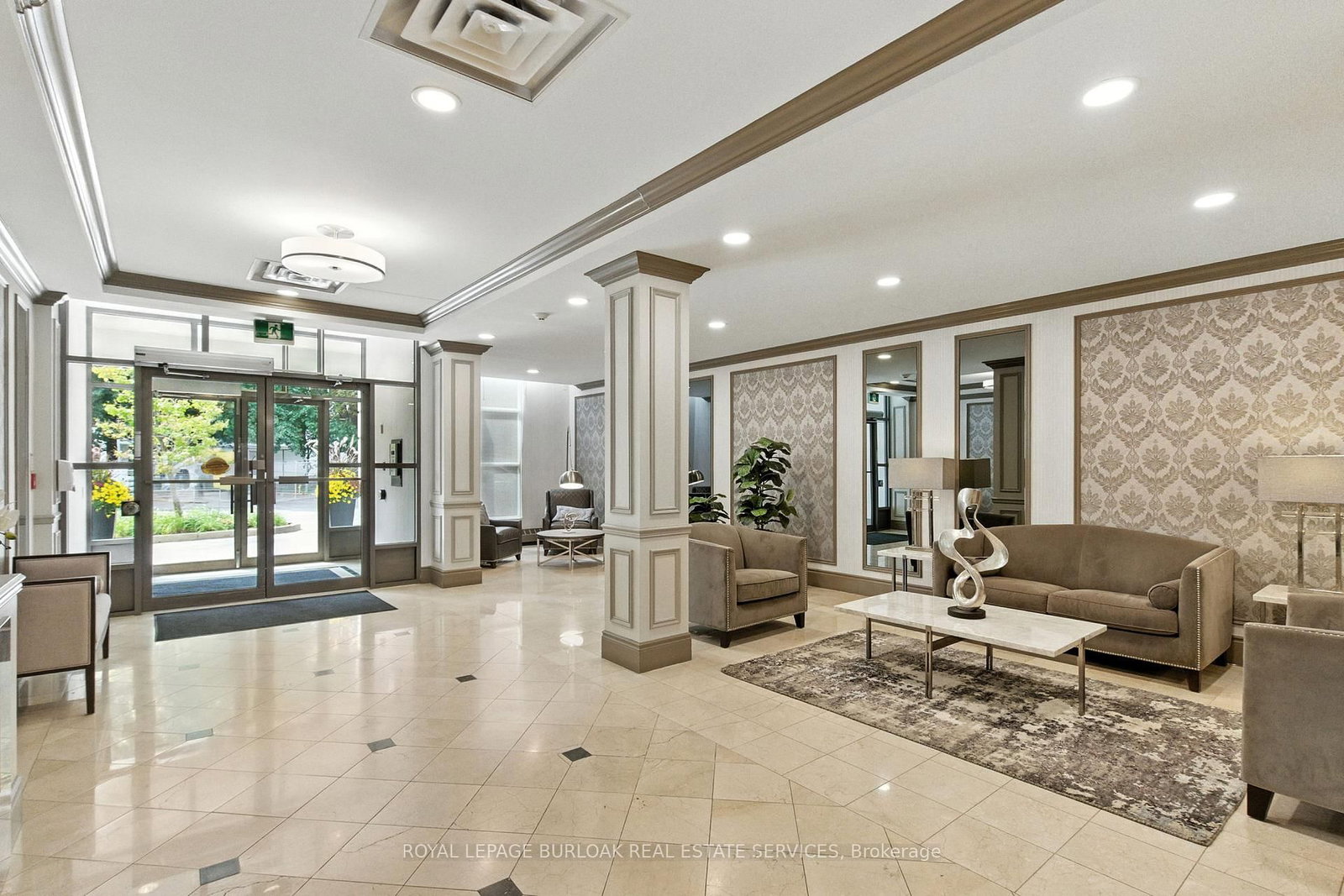 442 Maple Avenue • #7 • Burlington, ON photo 38